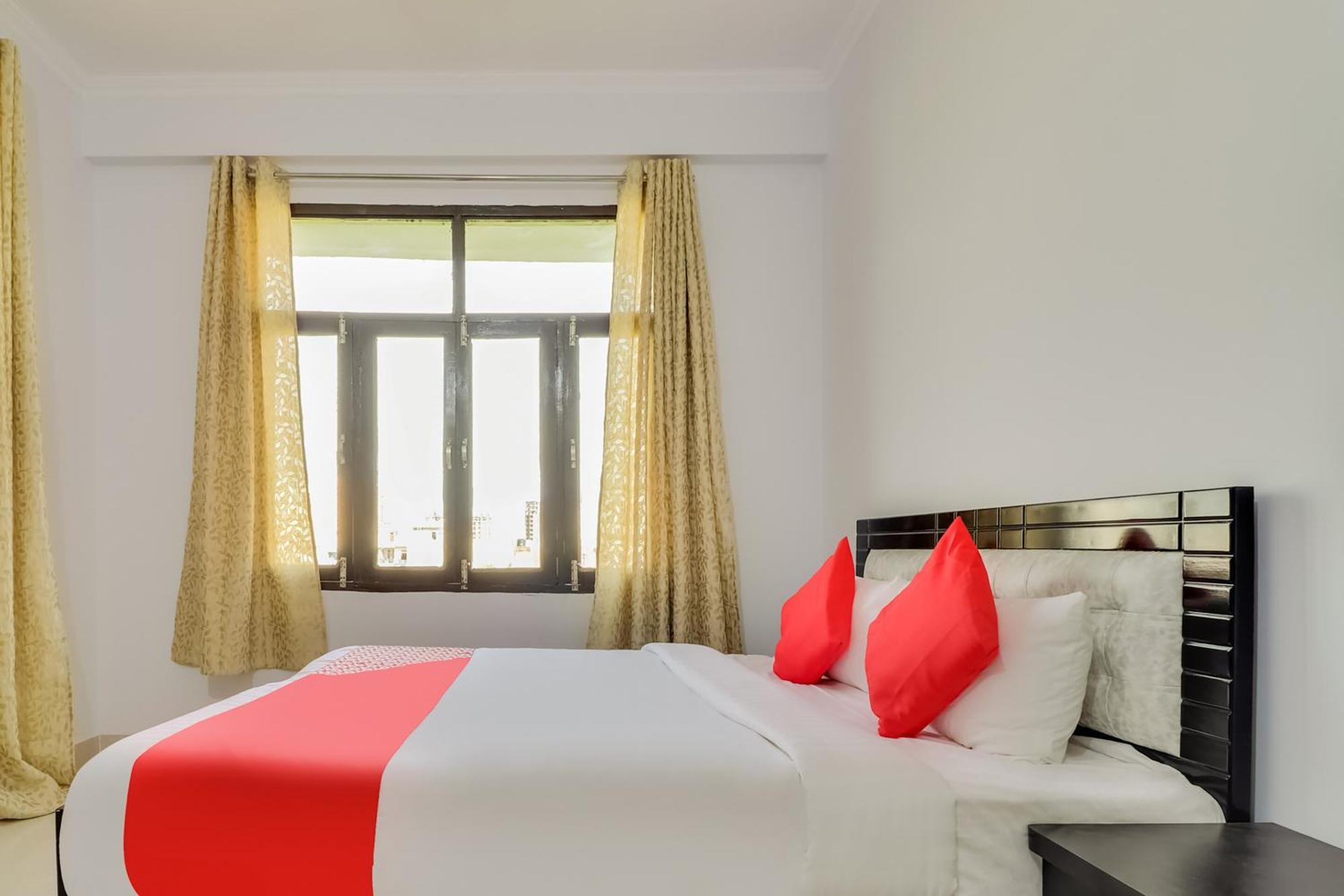 Hotel O Vgs Chinhat Kültér fotó