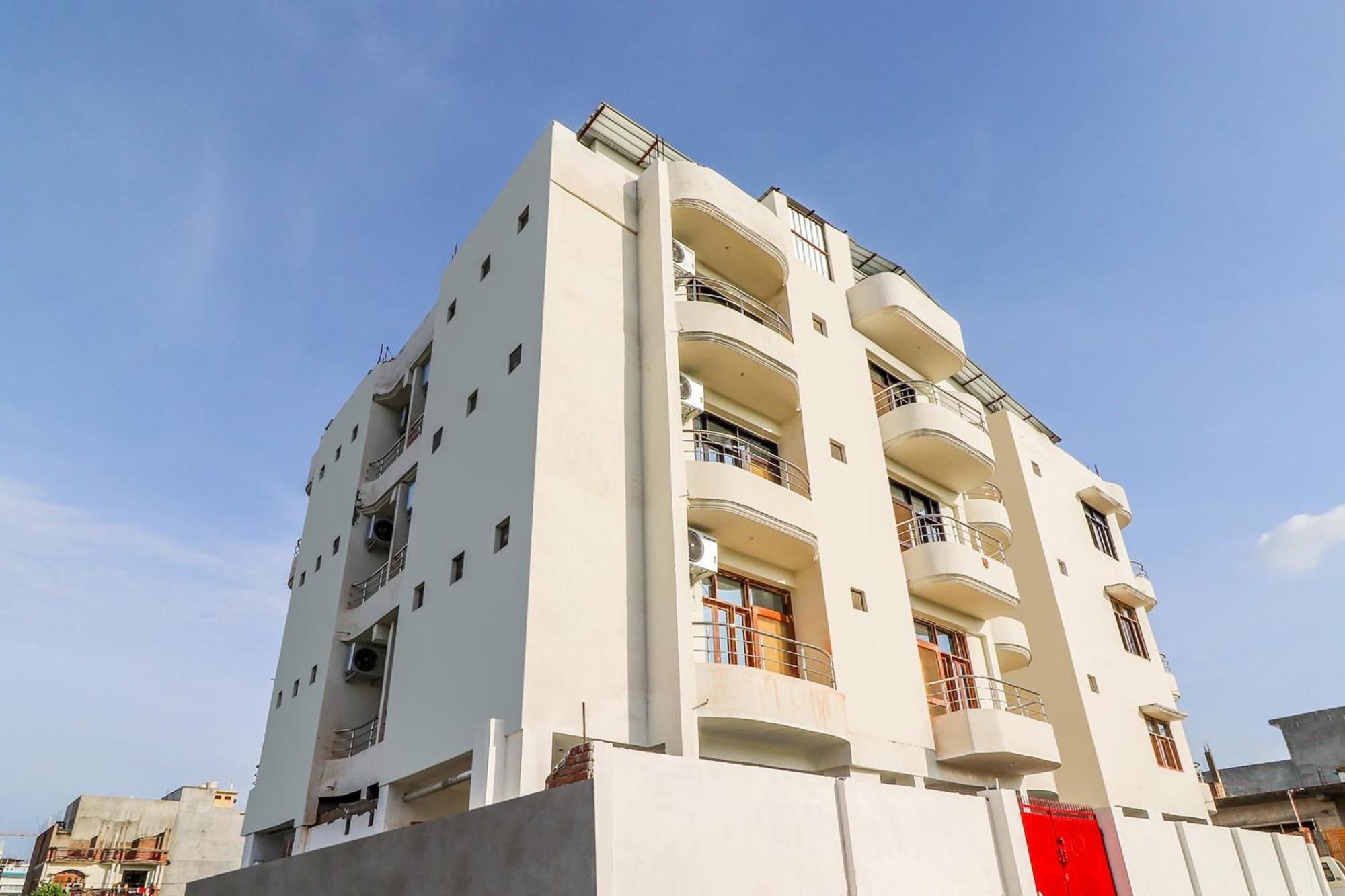 Hotel O Vgs Chinhat Kültér fotó