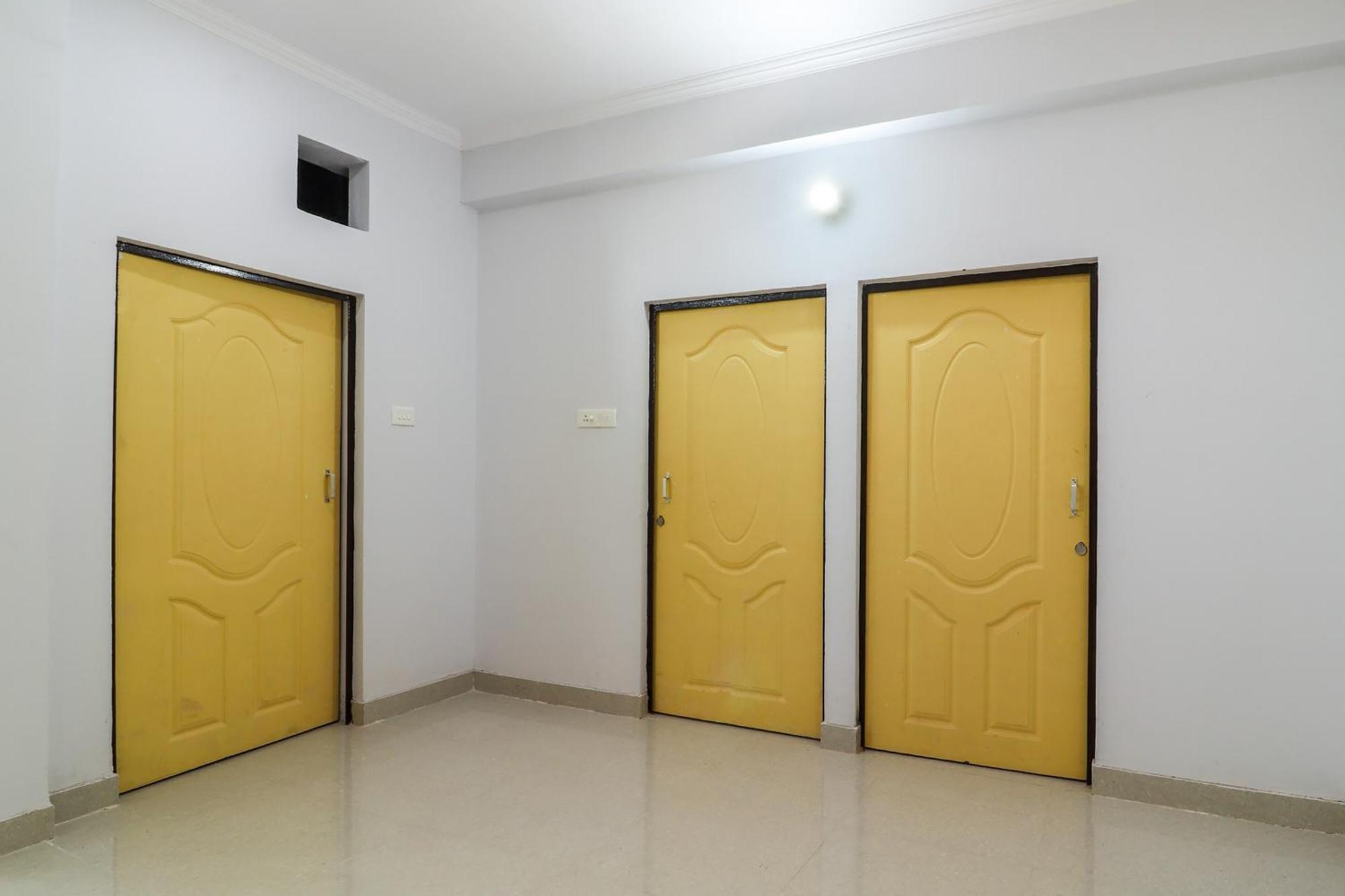 Hotel O Vgs Chinhat Kültér fotó