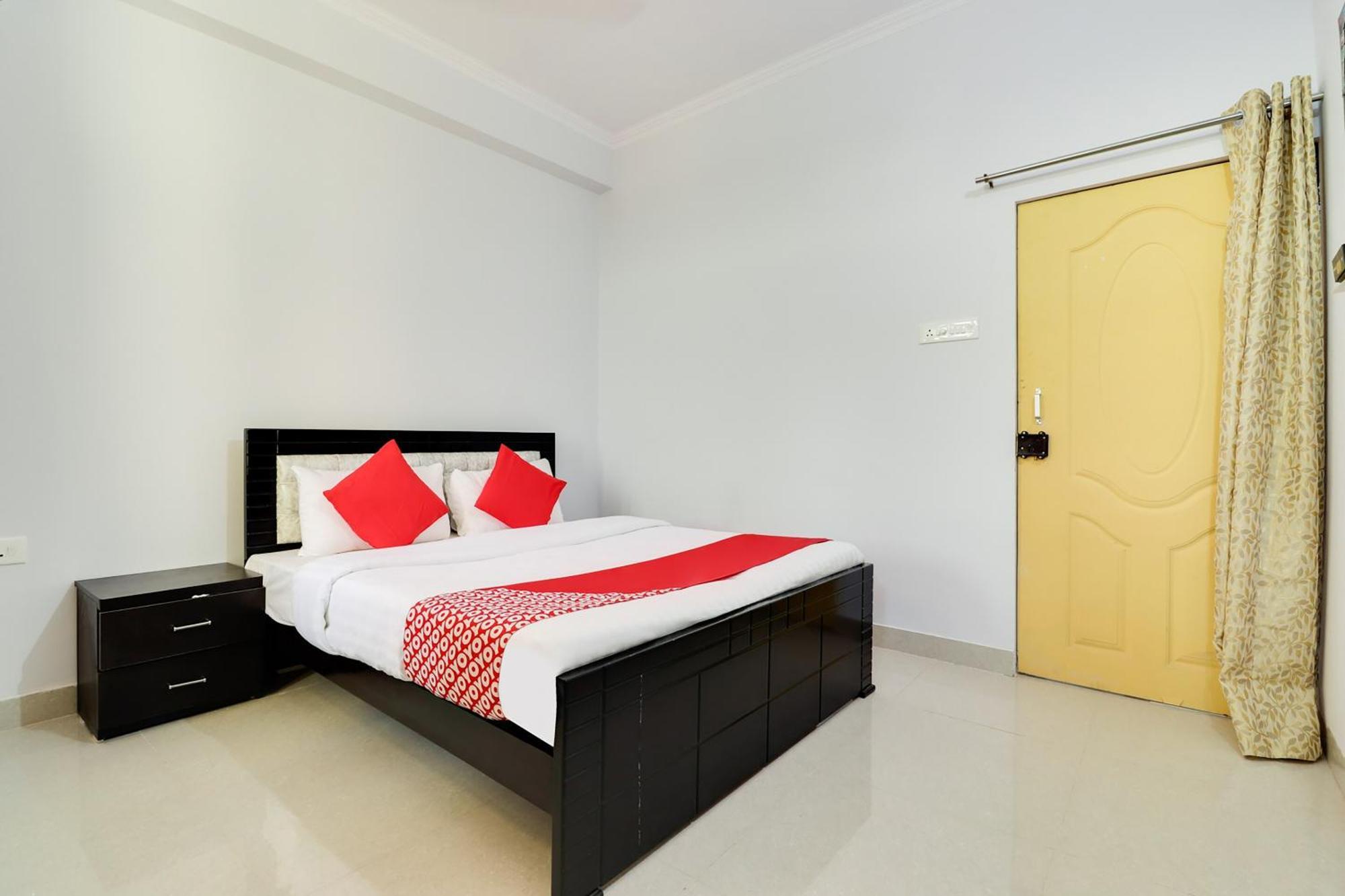 Hotel O Vgs Chinhat Kültér fotó