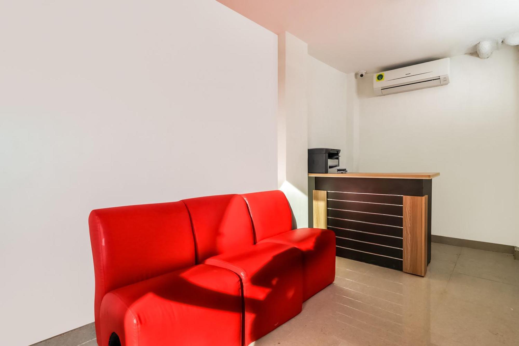 Hotel O Vgs Chinhat Kültér fotó