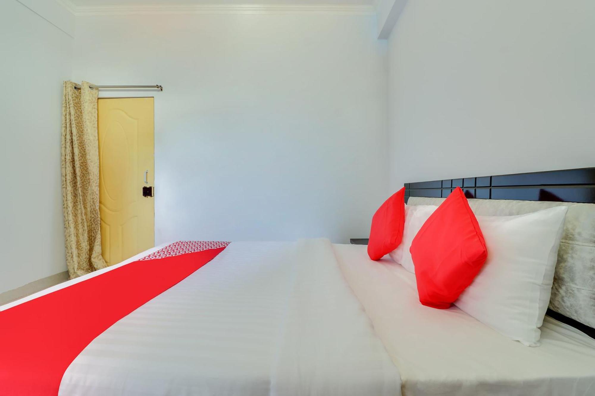 Hotel O Vgs Chinhat Kültér fotó