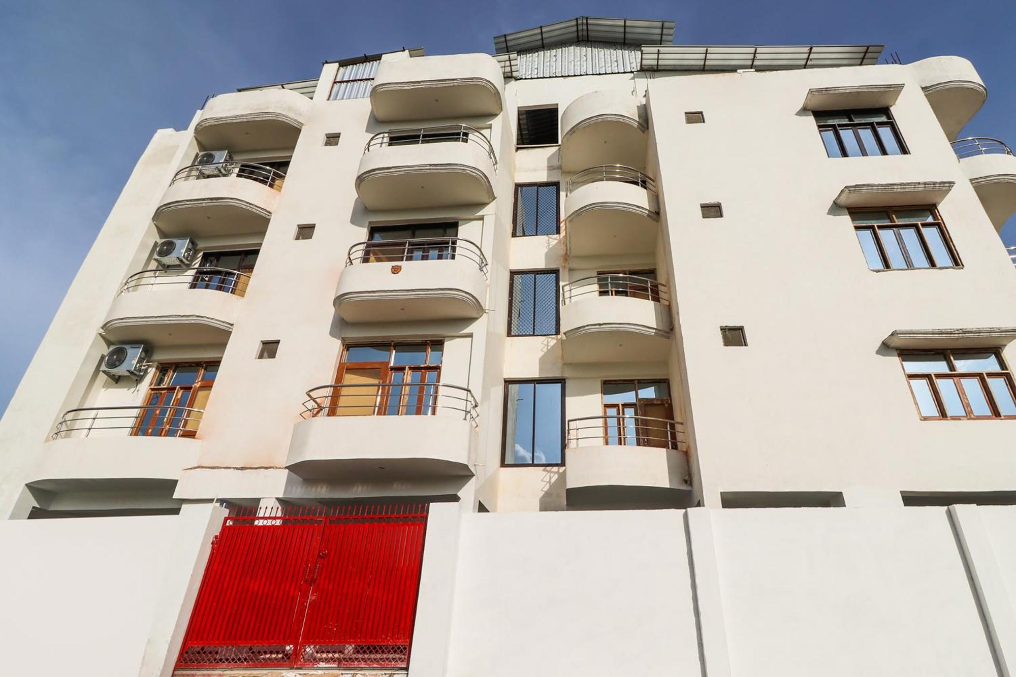 Hotel O Vgs Chinhat Kültér fotó